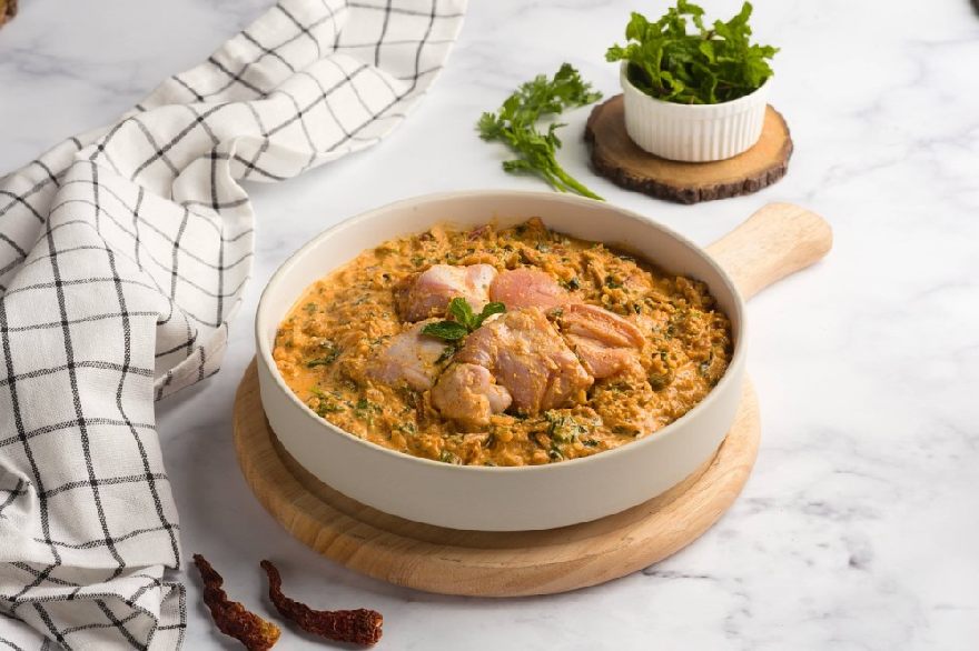 Comida de Sri Lanka, comida india, pollo al curry